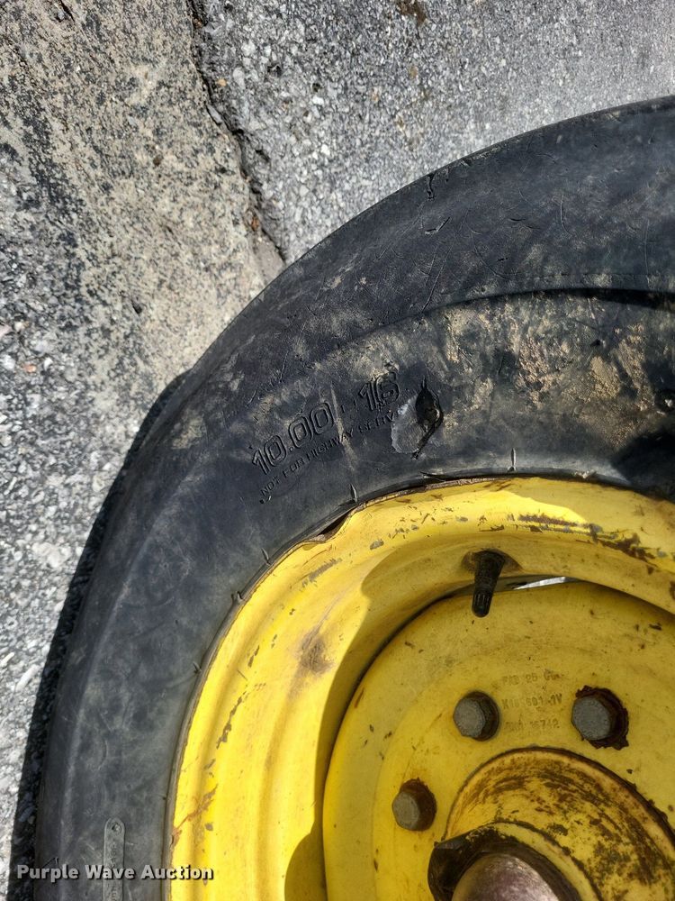 image for item EJ7874 2009 John Deere 7130 tractor