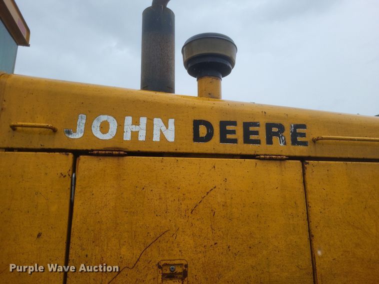 image for item EJ7883 1989 John Deere 670B motor grader