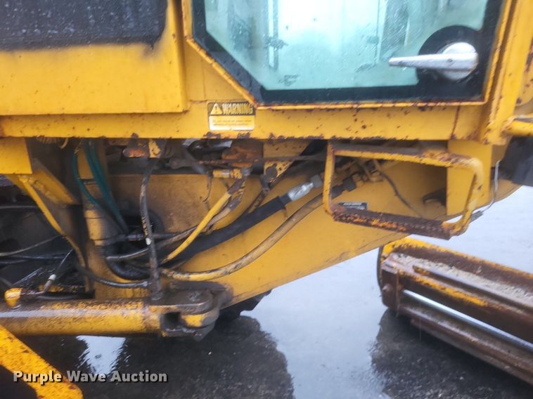 image for item EJ7883 1989 John Deere 670B motor grader