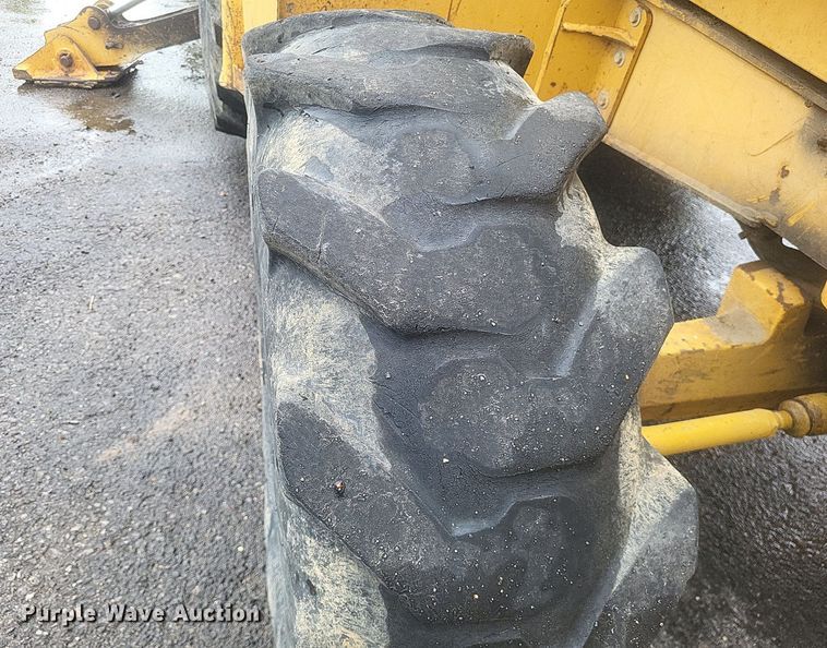 image for item EJ7884 2007 John Deere 310SG backhoe