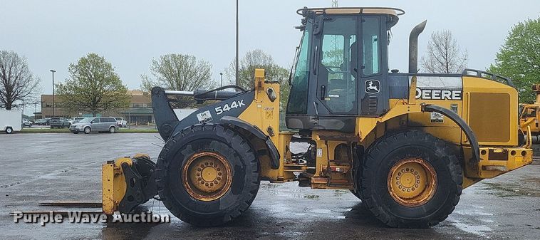 image for item EJ7885 2010 John Deere 544K wheel loader