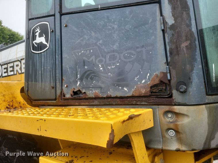 image for item EJ7885 2010 John Deere 544K wheel loader