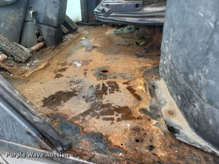 image for item EJ7885 2010 John Deere 544K wheel loader