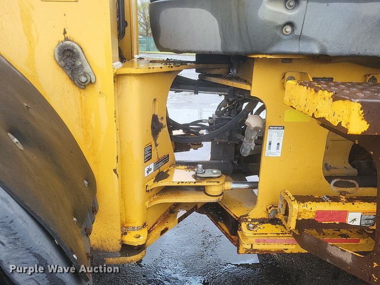 image for item EJ7885 2010 John Deere 544K wheel loader