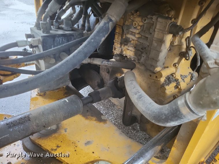 image for item EJ7885 2010 John Deere 544K wheel loader