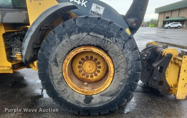 image for item EJ7885 2010 John Deere 544K wheel loader