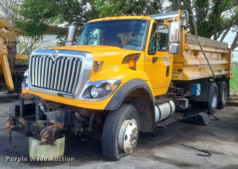 image for item EJ7888 2009 International WorkStar 7600 dump truck
