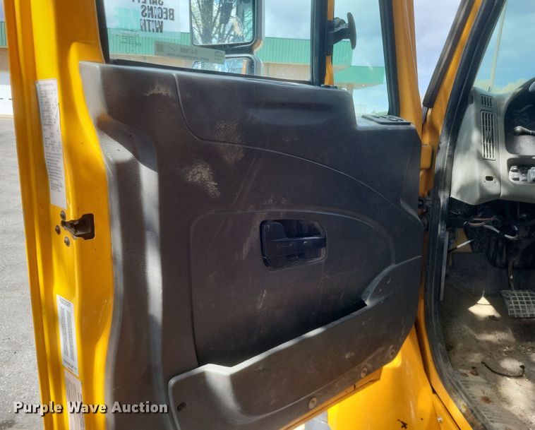 image for item EJ7888 2009 International WorkStar 7600 dump truck