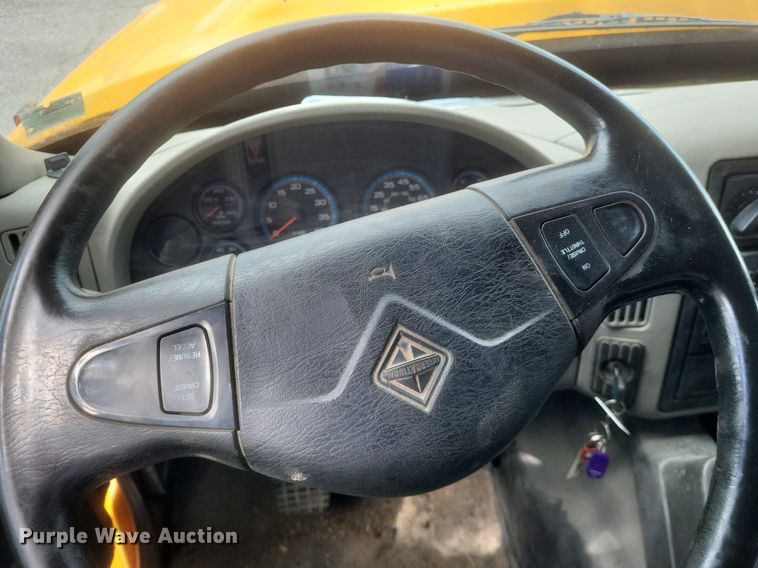 image for item EJ7888 2009 International WorkStar 7600 dump truck