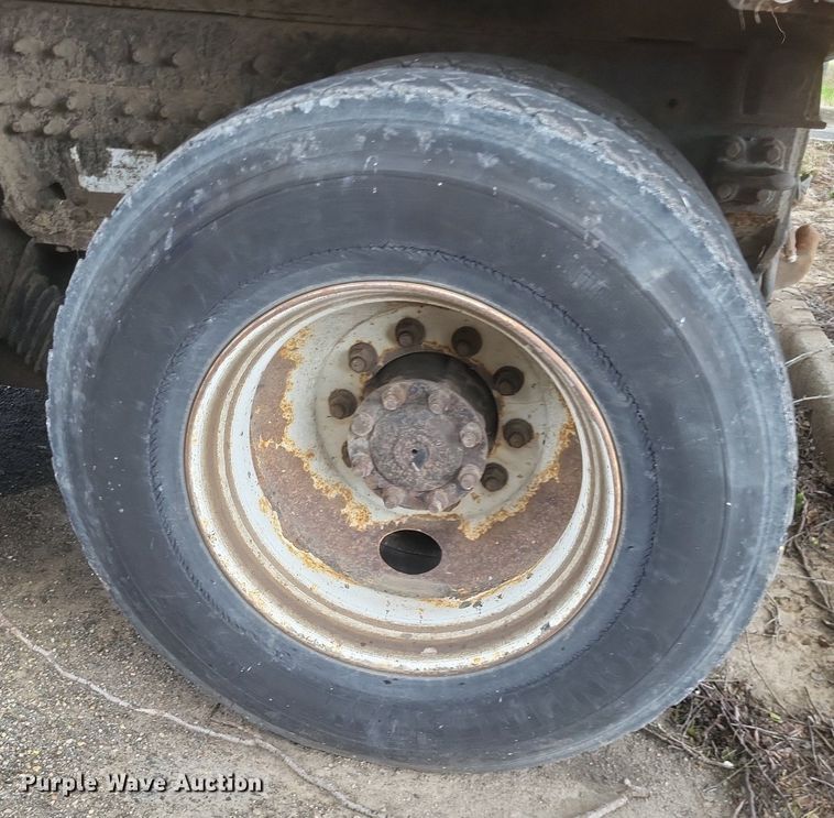 image for item EJ7888 2009 International WorkStar 7600 dump truck