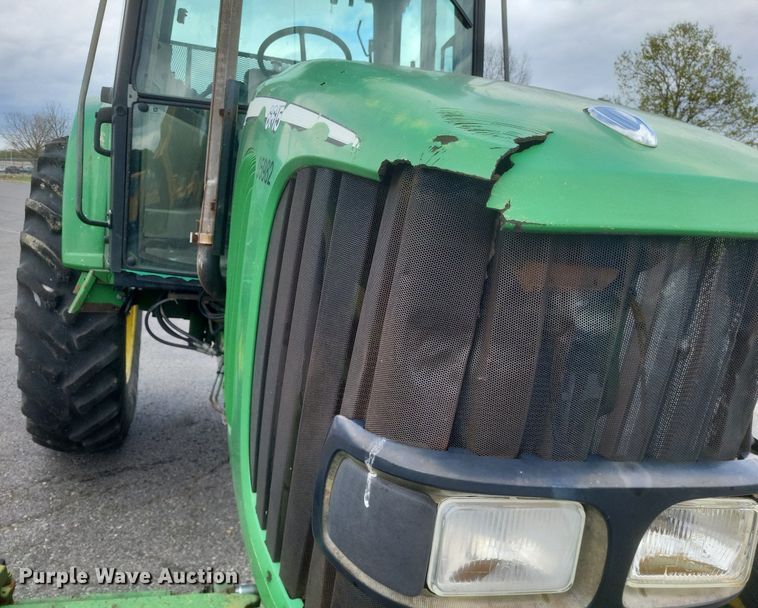 image for item EJ7889 2004 John Deere 6615 tractor