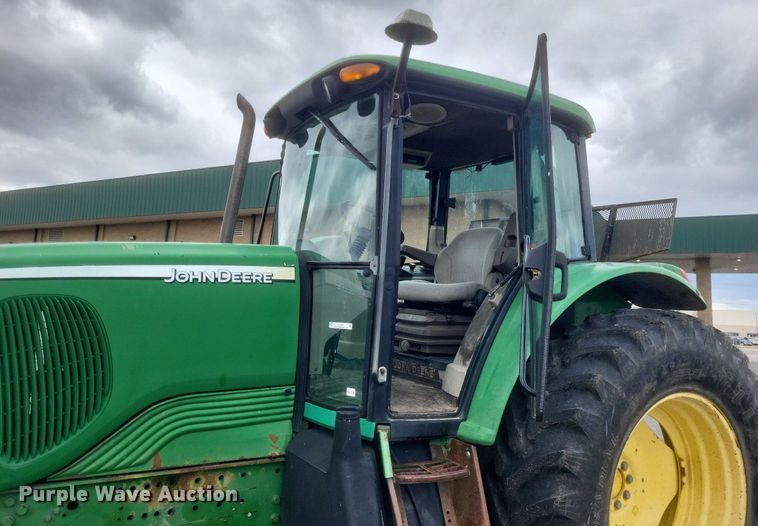 image for item EJ7889 2004 John Deere 6615 tractor