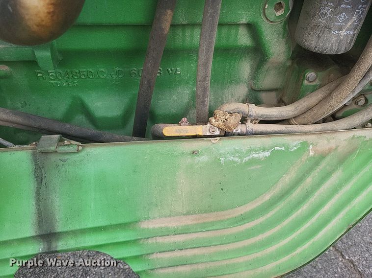 image for item EJ7889 2004 John Deere 6615 tractor