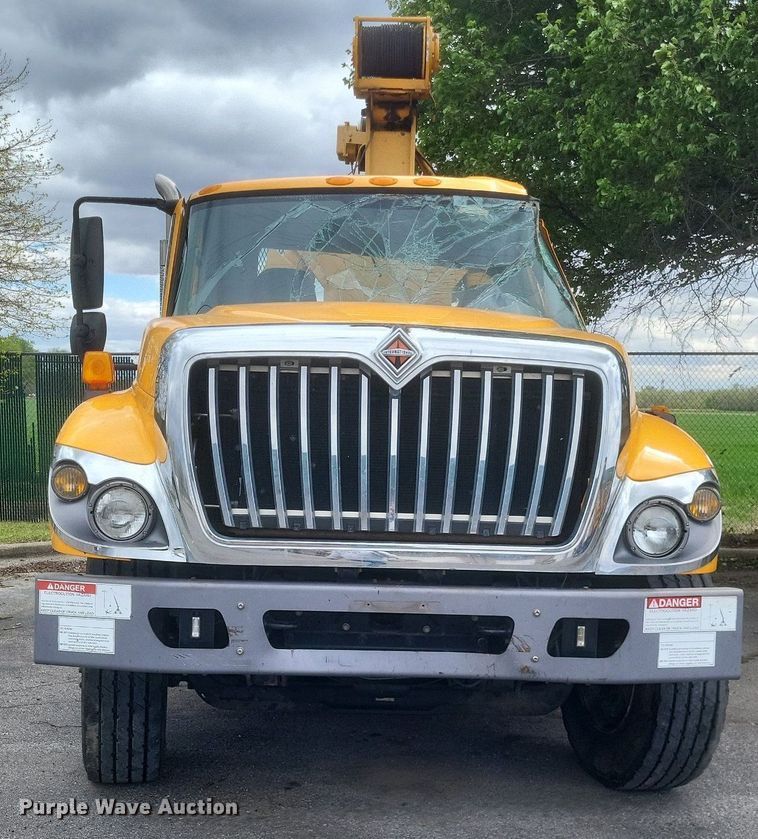 image for item EJ7890 2012 International WorkStar 7300 crane truck