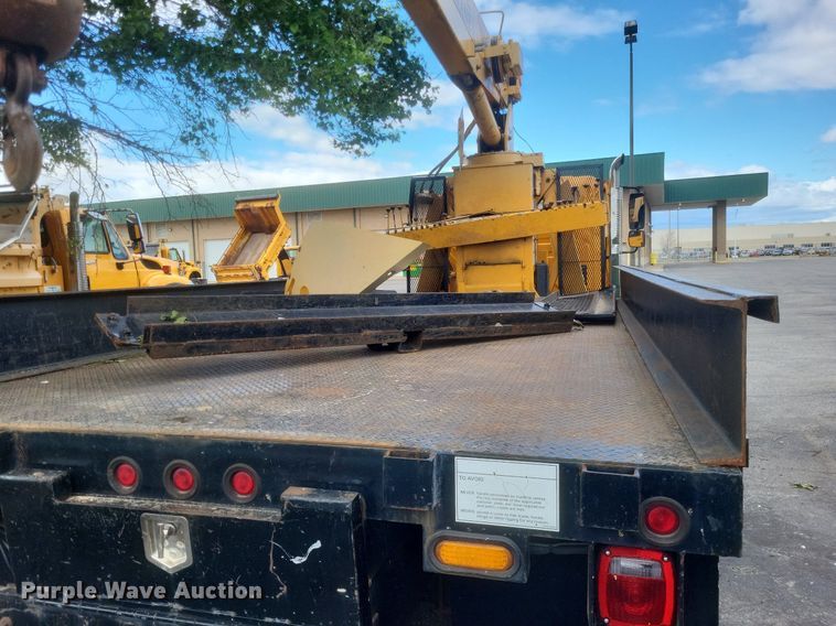 image for item EJ7890 2012 International WorkStar 7300 crane truck