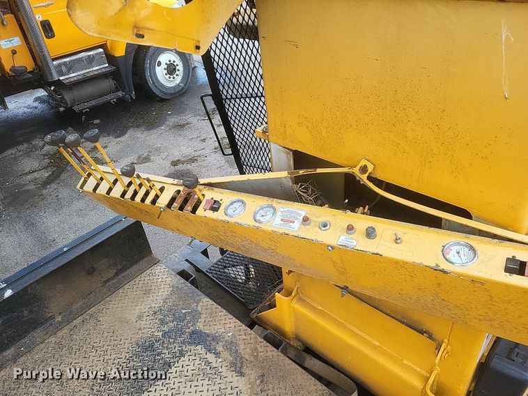 image for item EJ7890 2012 International WorkStar 7300 crane truck