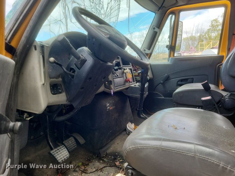 image for item EJ7890 2012 International WorkStar 7300 crane truck