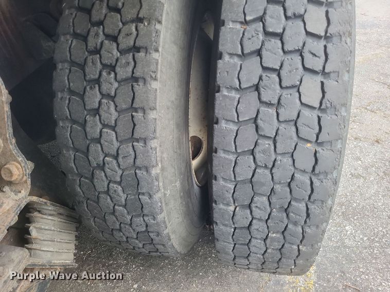 image for item EJ7890 2012 International WorkStar 7300 crane truck