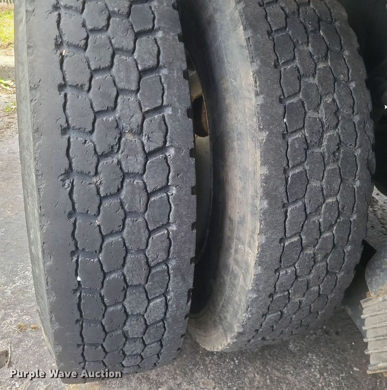 image for item EJ7890 2012 International WorkStar 7300 crane truck