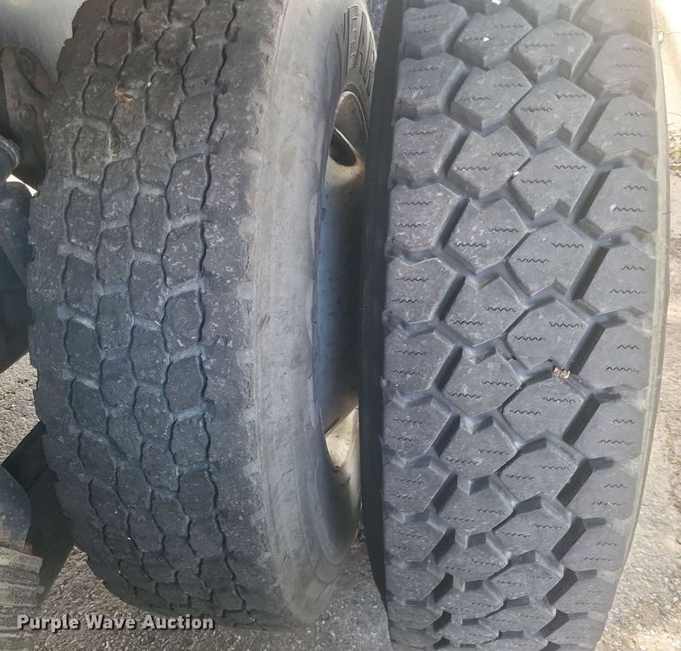 image for item EJ7890 2012 International WorkStar 7300 crane truck