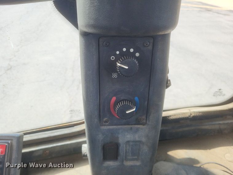 image for item EJ7891 2011 John Deere 544K wheel loader