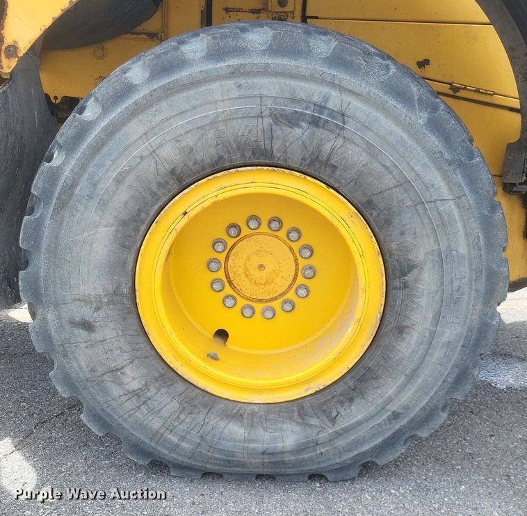 image for item EJ7891 2011 John Deere 544K wheel loader