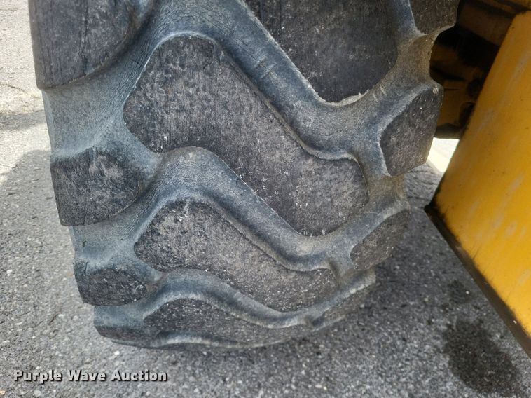 image for item EJ7891 2011 John Deere 544K wheel loader