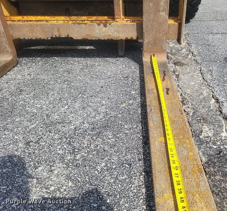 image for item EJ7893 2007 John Deere   444J  wheel loader