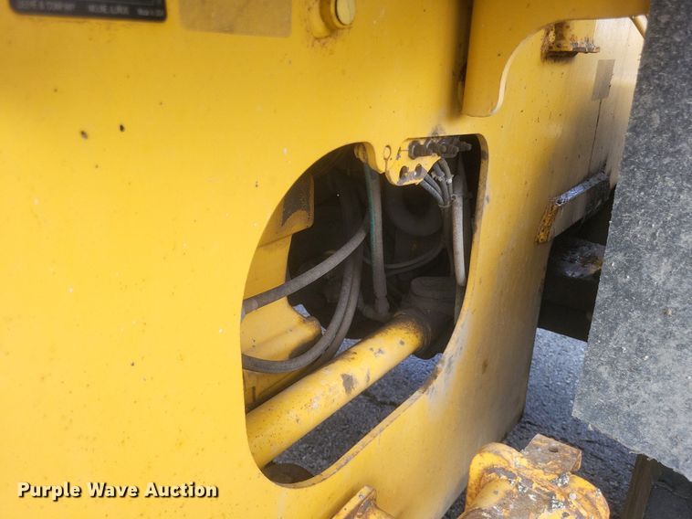 image for item EJ7893 2007 John Deere   444J  wheel loader