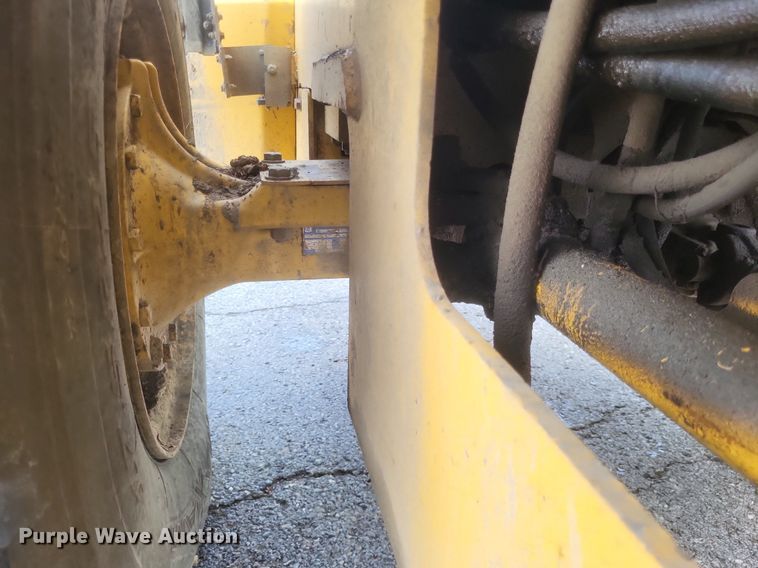 image for item EJ7893 2007 John Deere   444J  wheel loader