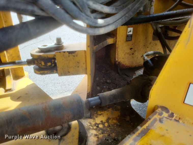 image for item EJ7893 2007 John Deere   444J  wheel loader