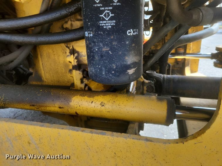 image for item EJ7893 2007 John Deere   444J  wheel loader