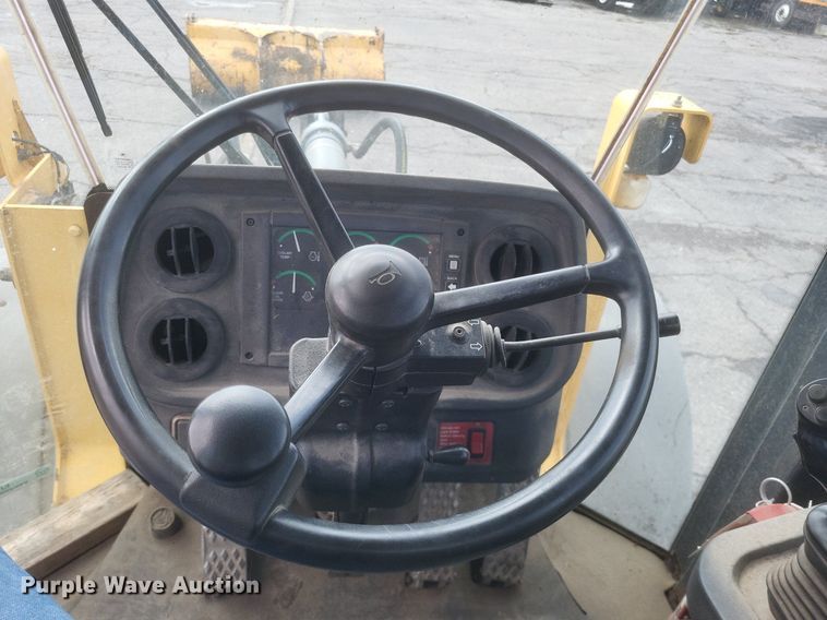 image for item EJ7893 2007 John Deere   444J  wheel loader