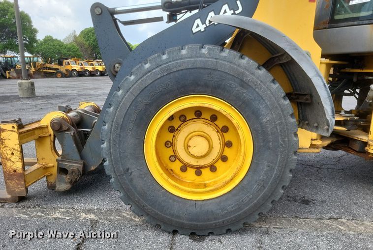 image for item EJ7893 2007 John Deere   444J  wheel loader