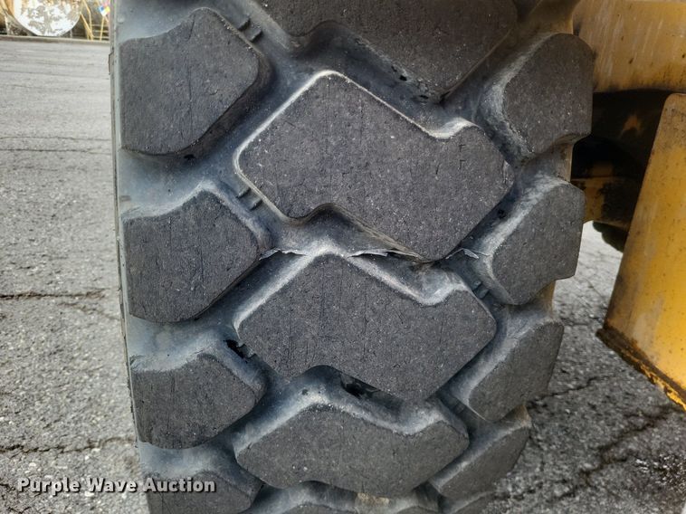 image for item EJ7893 2007 John Deere   444J  wheel loader