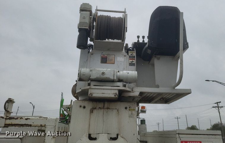 image for item EJ7895 2002 Freightliner  FL80 digger derrick truck