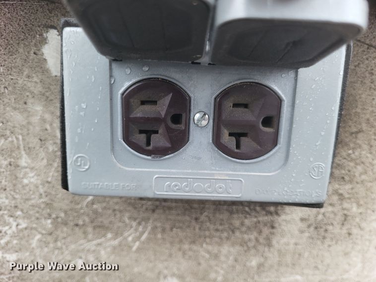 image for item EJ7895 2002 Freightliner  FL80 digger derrick truck