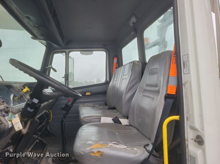 image for item EJ7895 2002 Freightliner  FL80 digger derrick truck