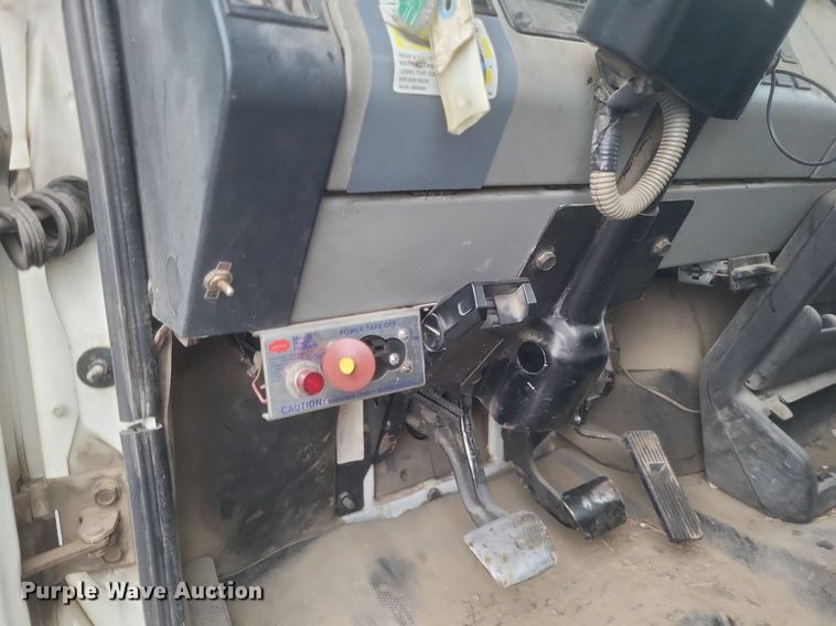 image for item EJ7895 2002 Freightliner  FL80 digger derrick truck