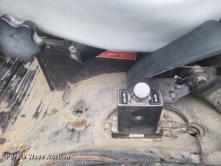 image for item EJ7895 2002 Freightliner  FL80 digger derrick truck