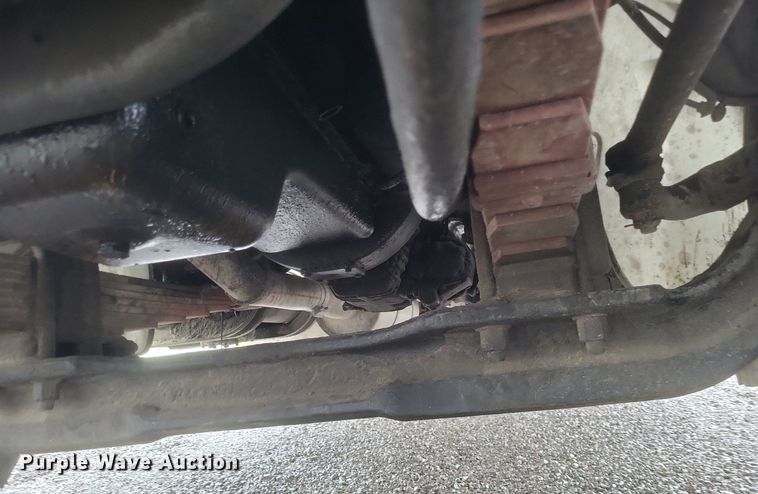 image for item EJ7895 2002 Freightliner  FL80 digger derrick truck