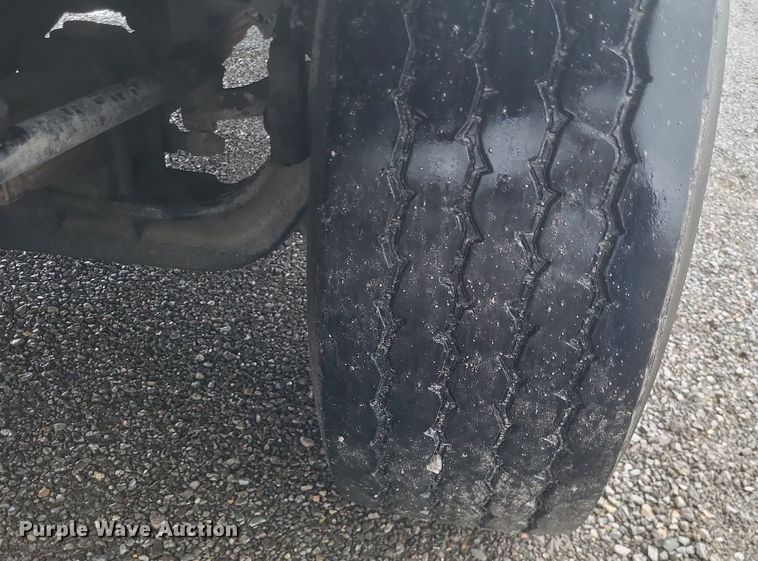 image for item EJ7895 2002 Freightliner  FL80 digger derrick truck