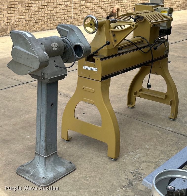 image for item EK4347 Powermatic 3520B wood lathe