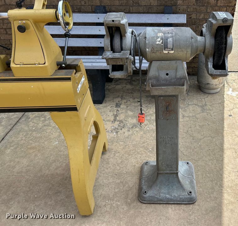 image for item EK4347 Powermatic 3520B wood lathe