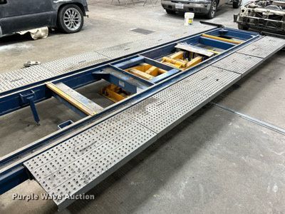 image for item EK4351 2002 Car-O-Liner frame machine 