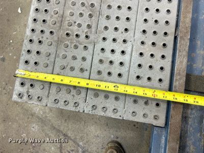 image for item EK4351 2002 Car-O-Liner frame machine 