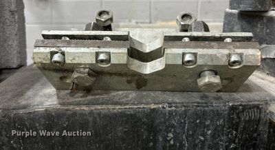 image for item EK4351 2002 Car-O-Liner frame machine 