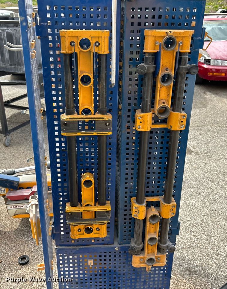 image for item EK4351 2002 Car-O-Liner frame machine 