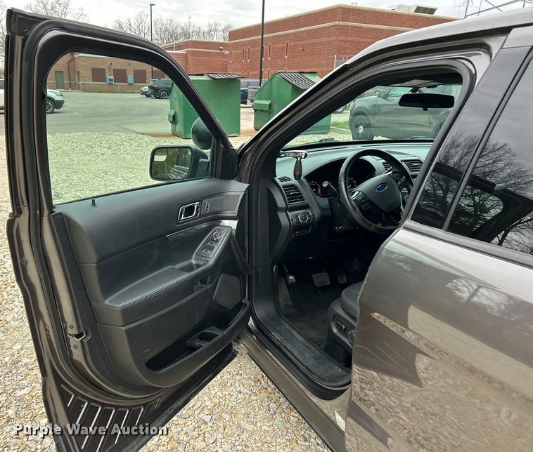 image for item EK4363 2017 Ford  Explorer Police Interceptor SUV