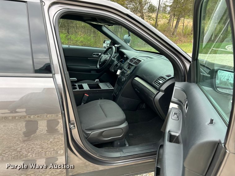 image for item EK4363 2017 Ford  Explorer Police Interceptor SUV